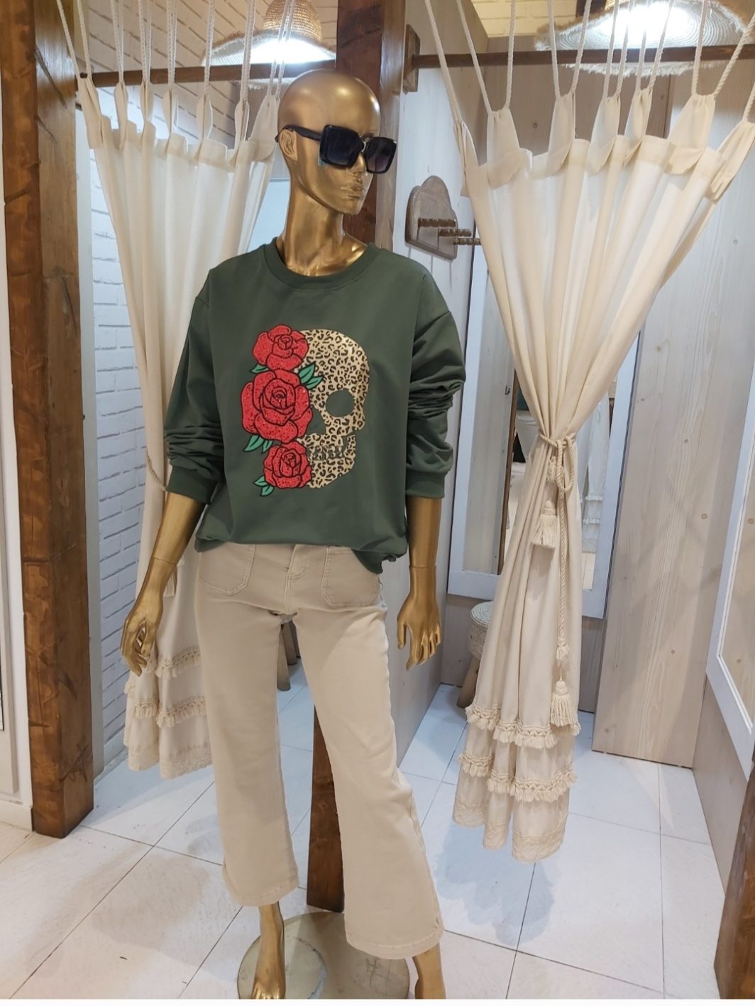 Sudadera Verde Catrina Rosas