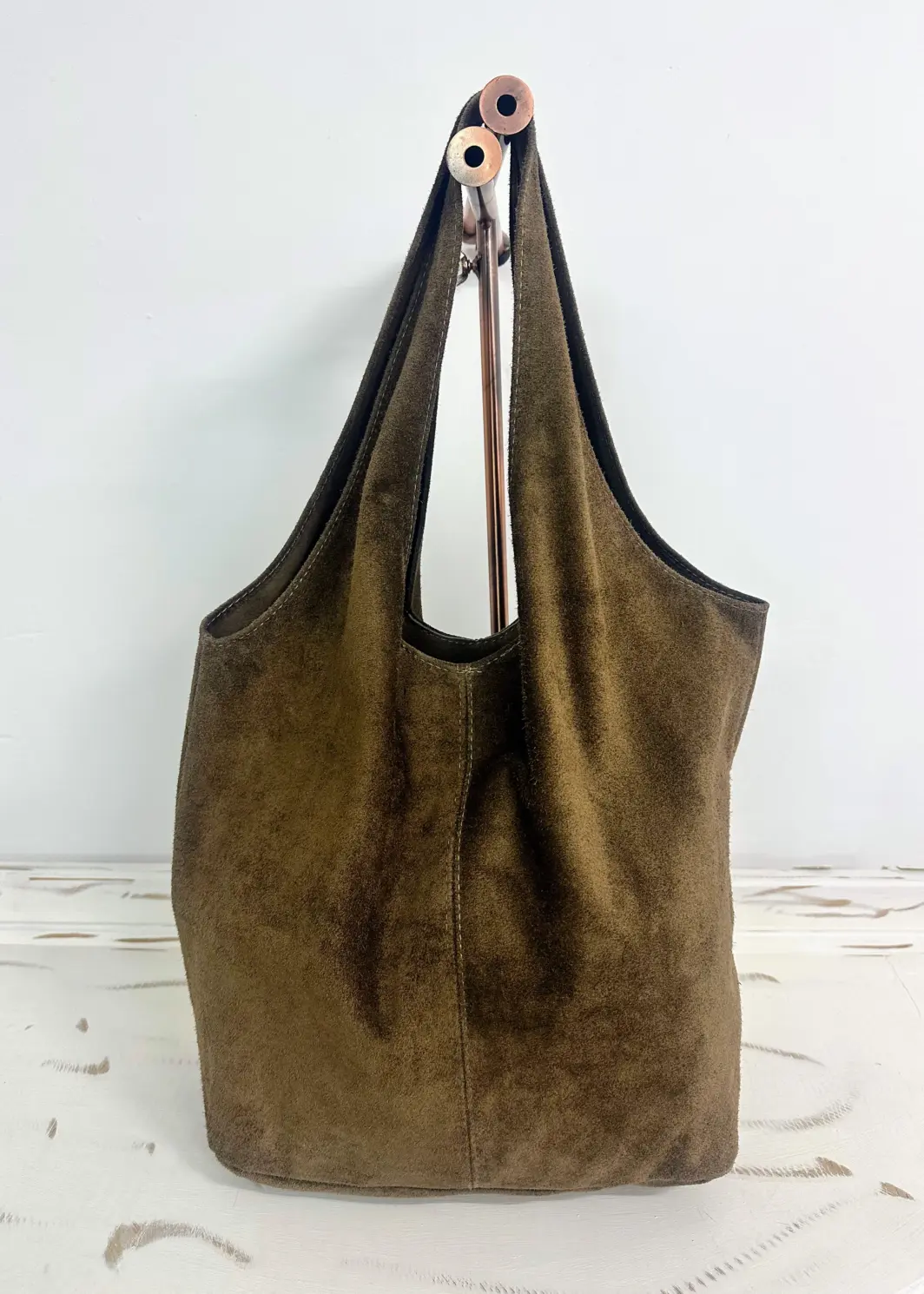 Bolso shopper de piel serraje con cremallera