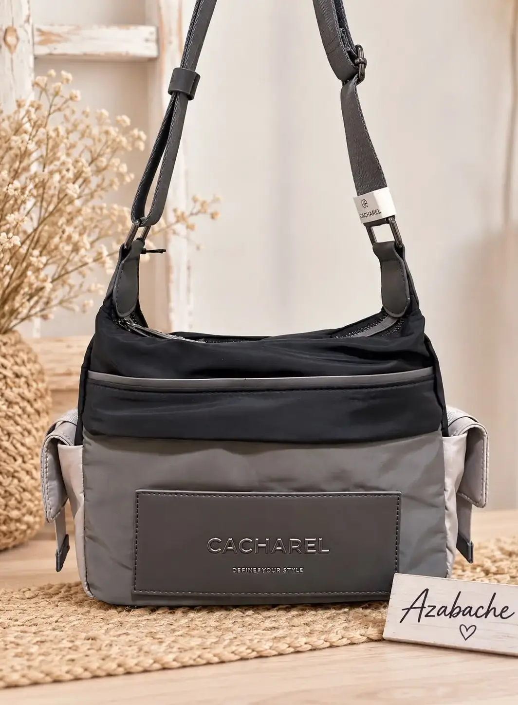 Bolso Cacharel con Múltiples Compartimentos