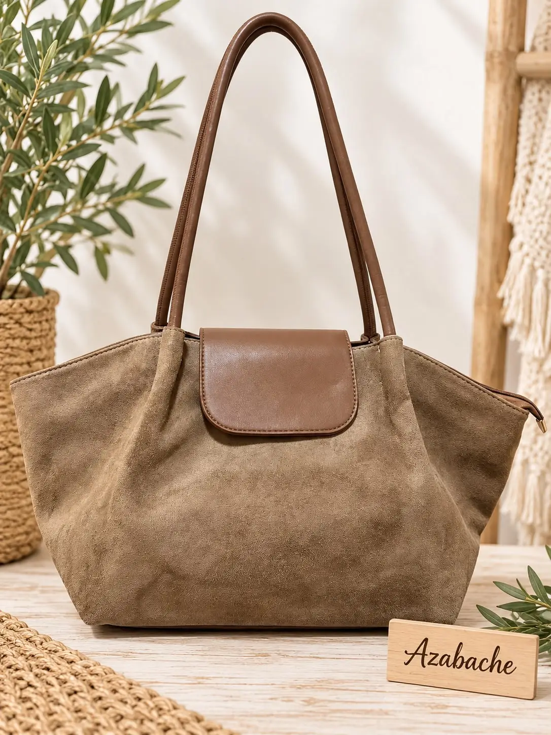 Bolso de Doble Asa con Cierre de Cremallera y solapa